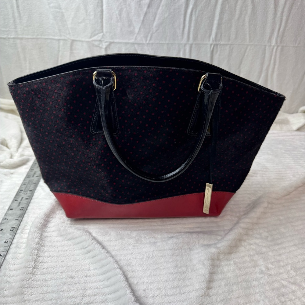 Chic Black and Red Women's Tote Bag